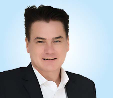 Team - Prof. Dr. Andreas Engelen Team - Prof. Dr. Andreas Engelen